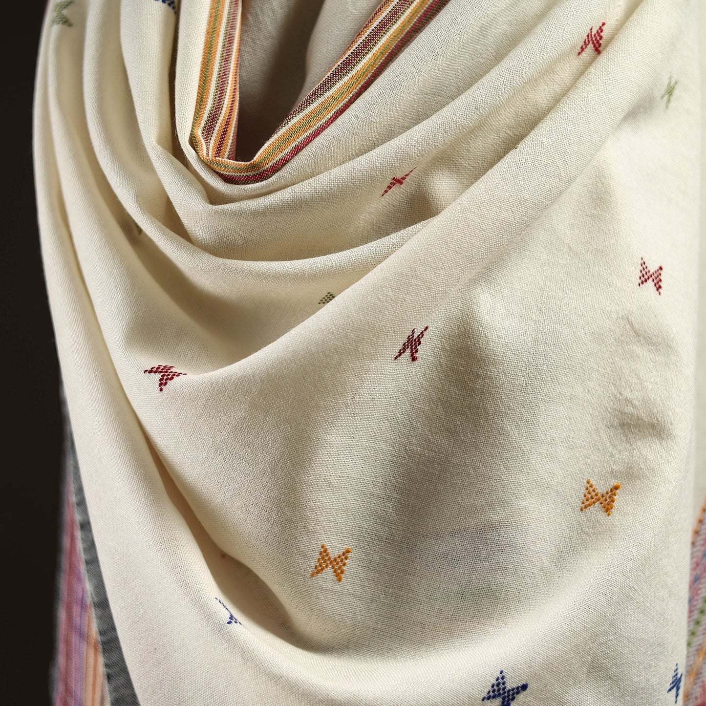 Kutch bhujodi handwoven merino wool dhabla shawl 21