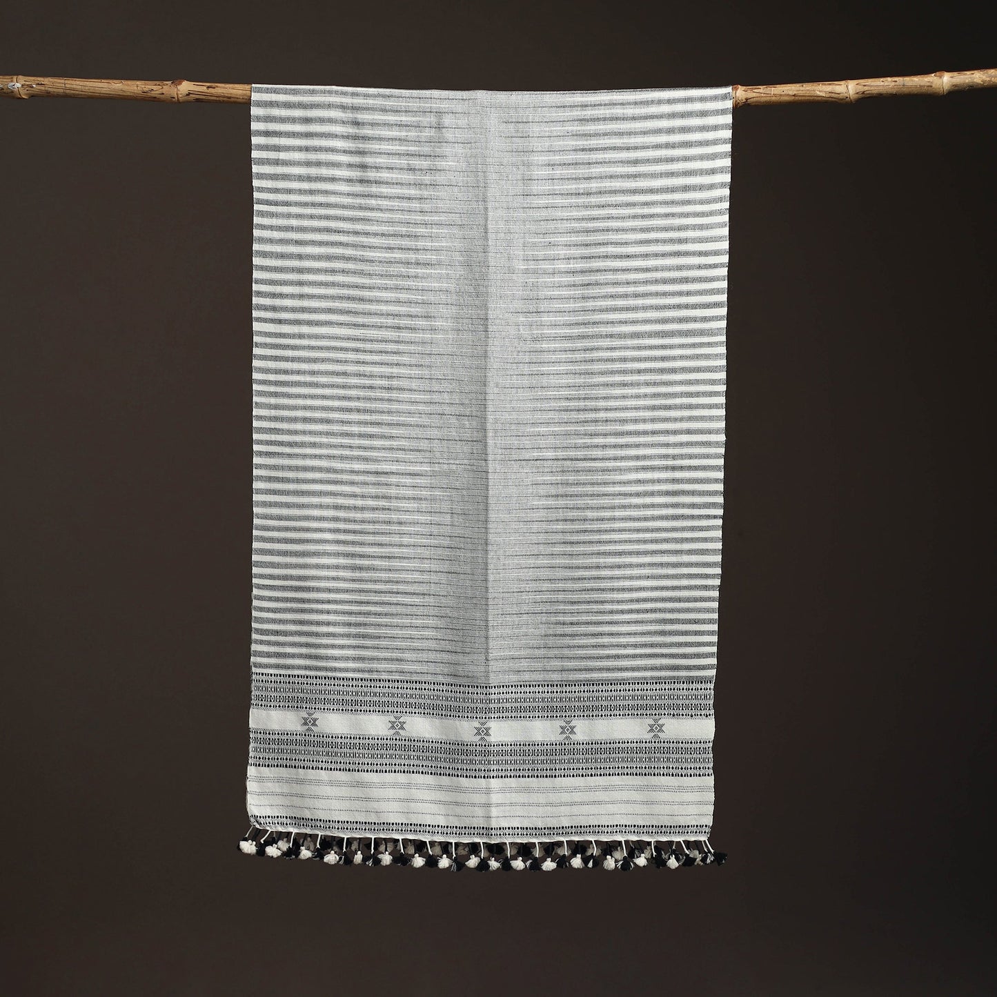 Kutch bhujodi handwoven merino wool stole 217 - handcrafted