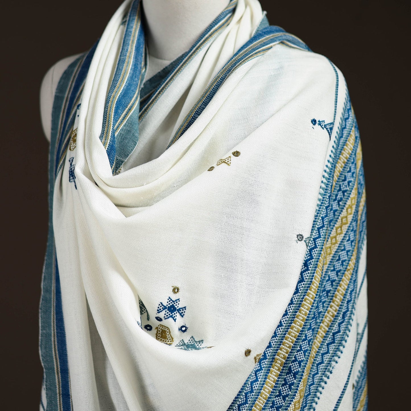 Kutch bhujodi handwoven mirror work acrylic wool shawl 37