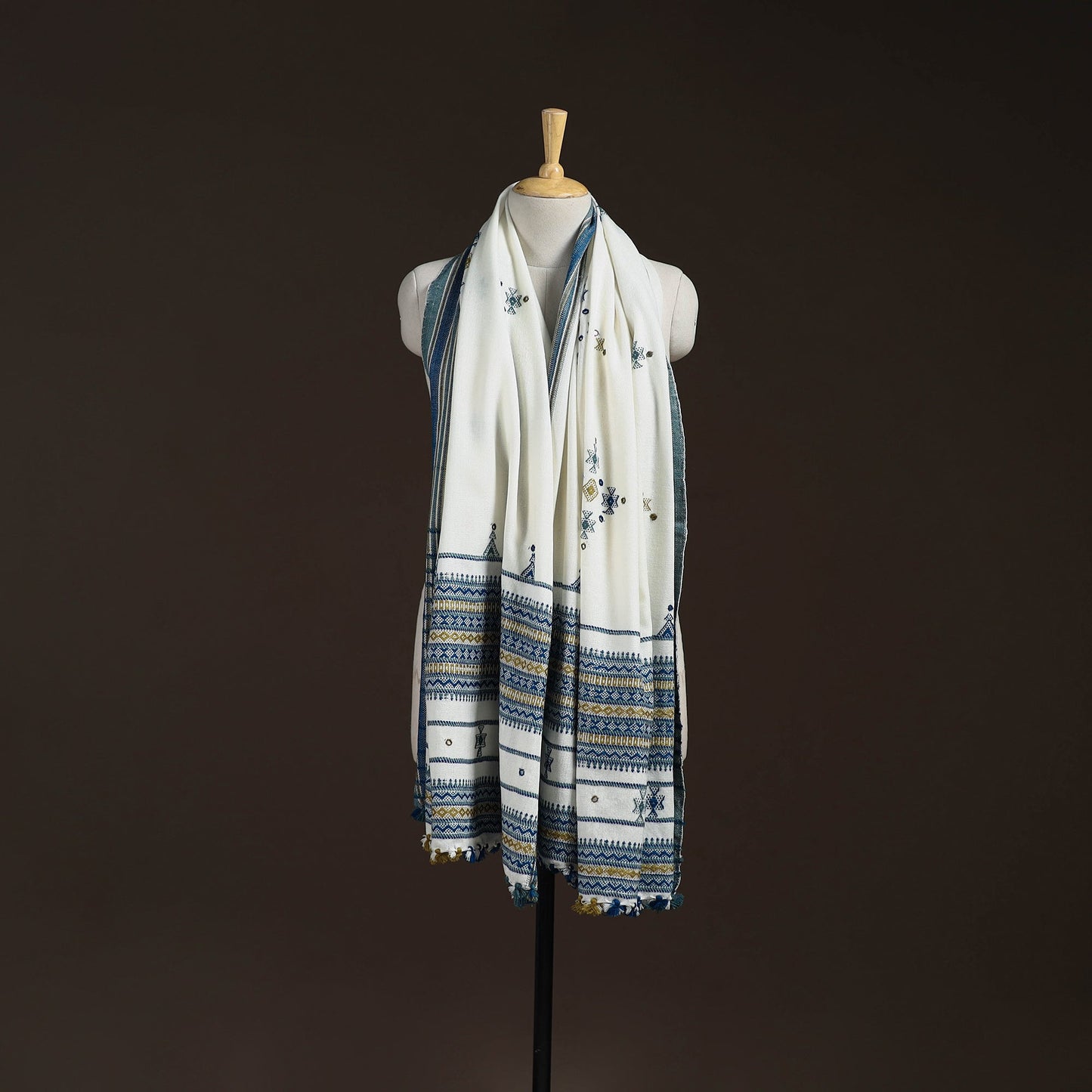 Kutch bhujodi handwoven mirror work acrylic wool shawl 37