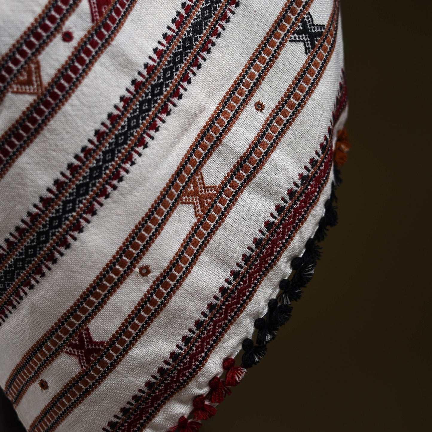 White - kutch bhujodi handwoven mirror work woollen shawl