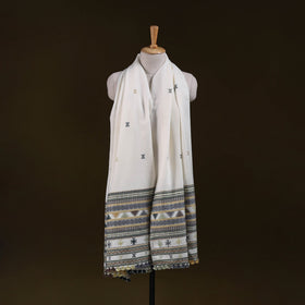 White - kutch bhujodi handwoven acrylic wool shawl 152