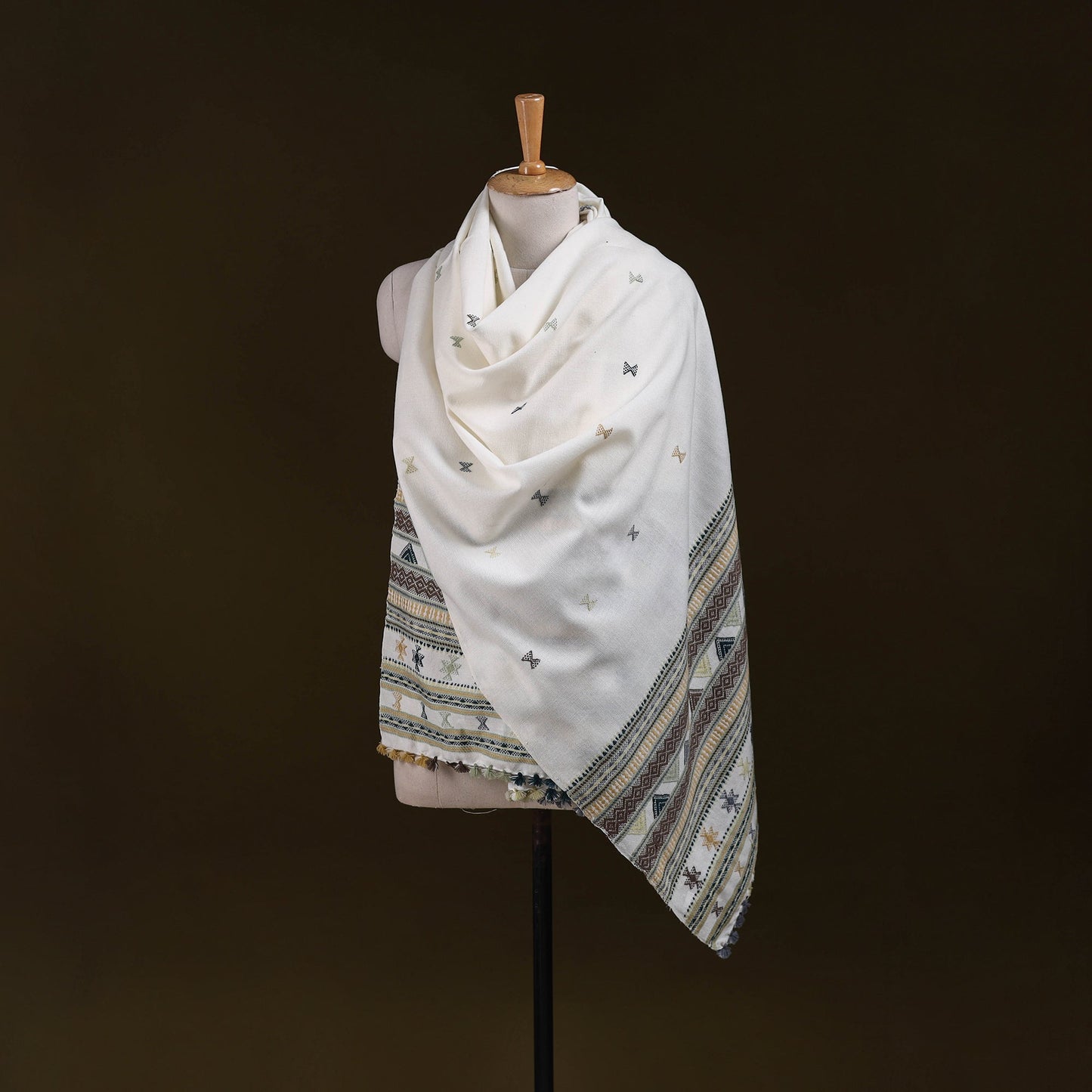 White - kutch handwoven acrylic wool shawl 155 - handcrafted
