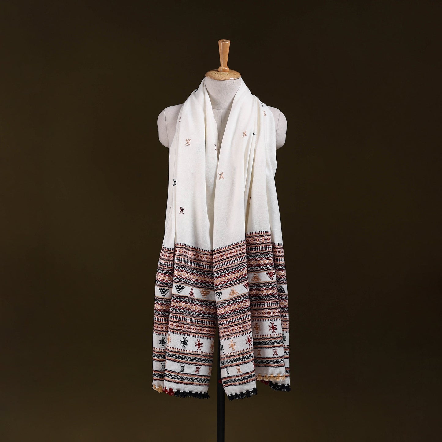 White - kutch handwoven acrylic wool shawl 157 - handcrafted