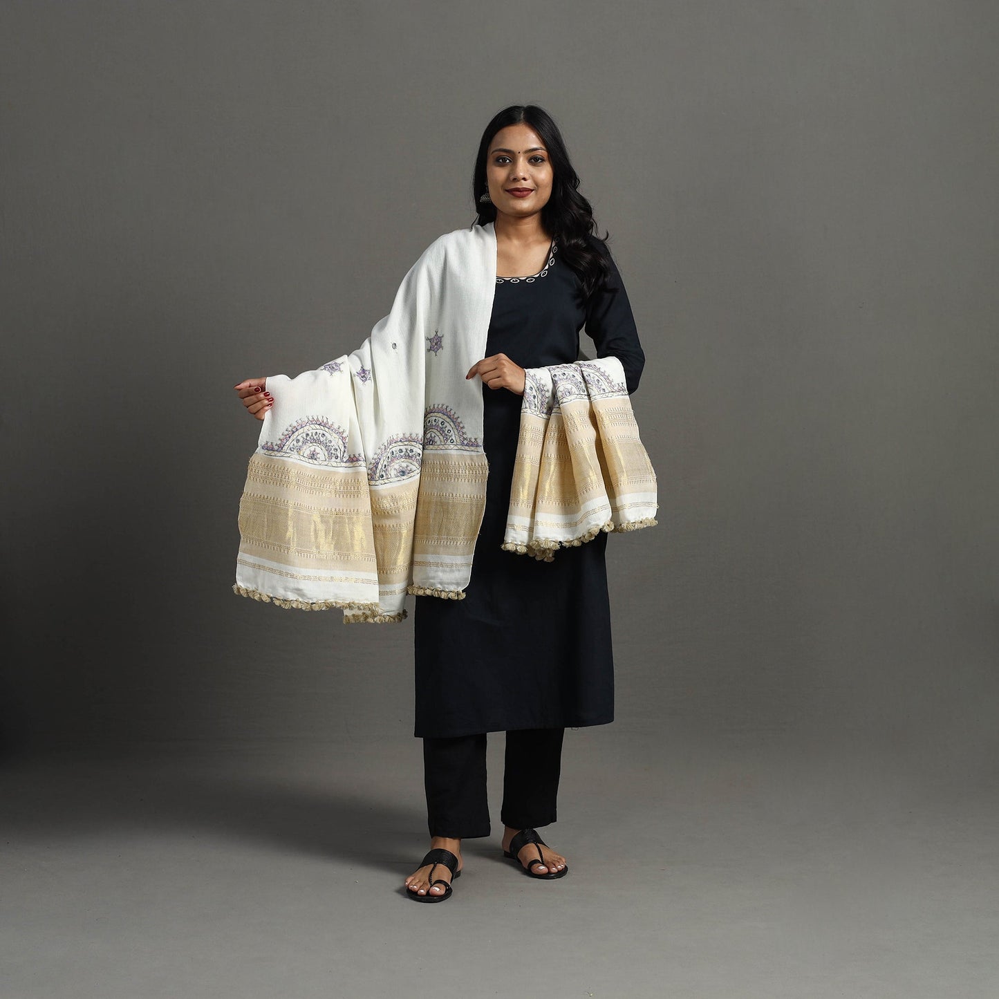 White Kutch Neran Hand Embroidery Mirror Work Woollen Shawl