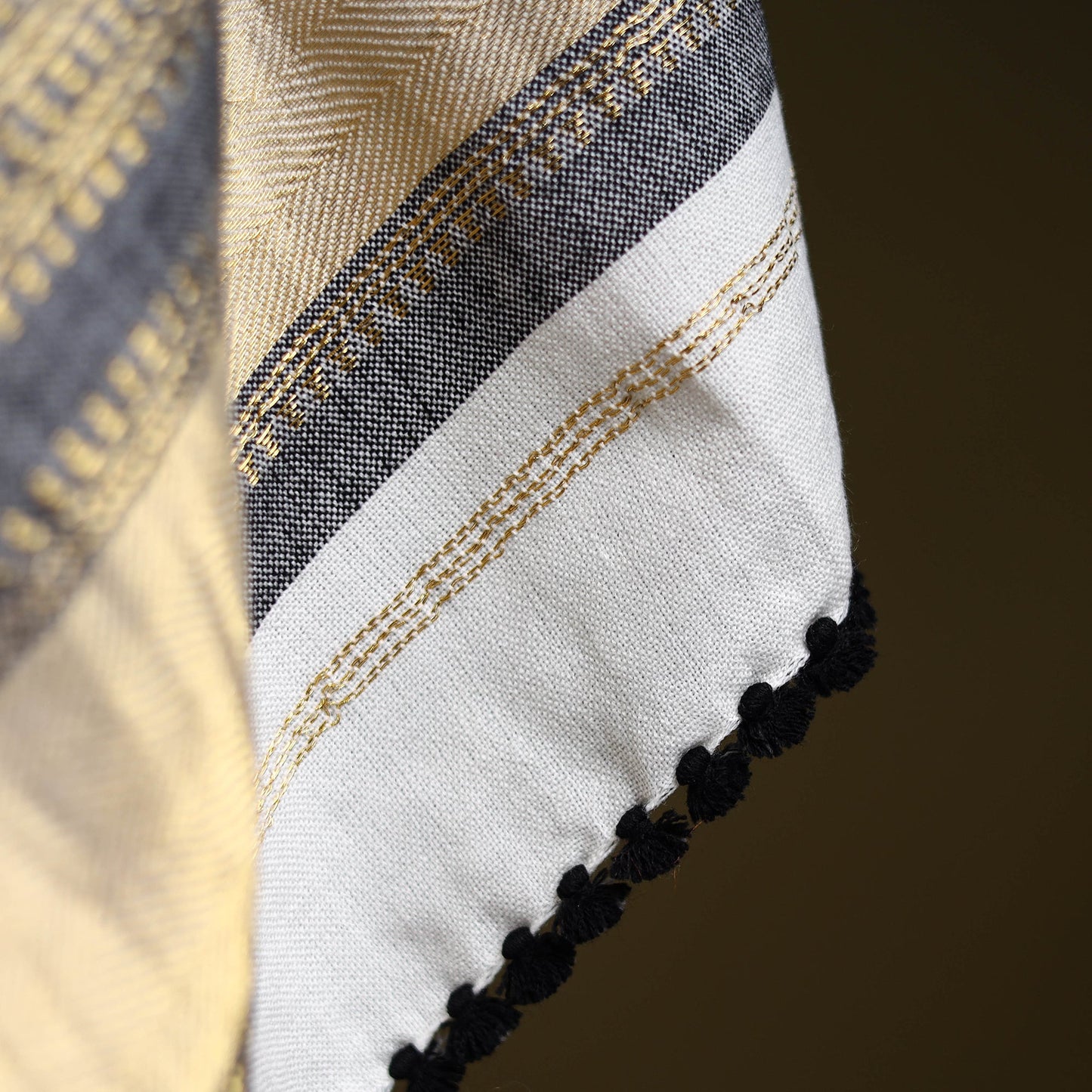 White - kutch neran hand embroidery mirror work woollen