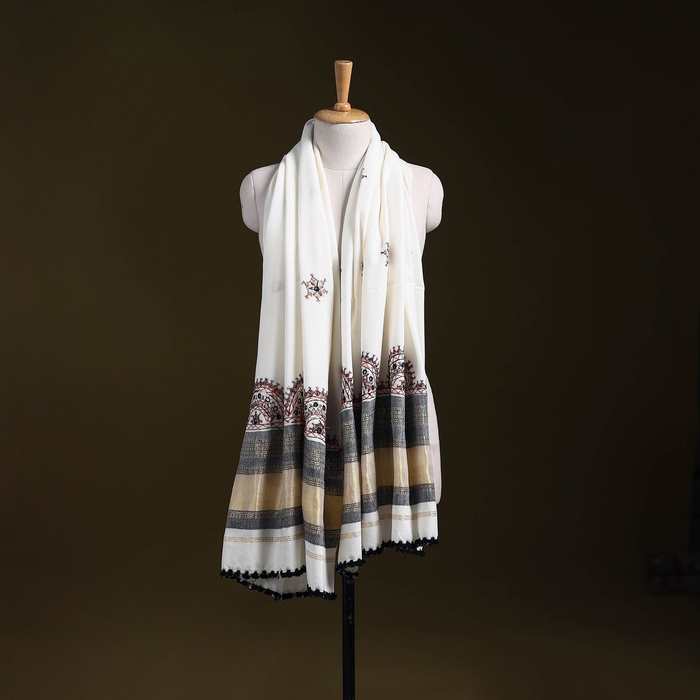 White - kutch neran hand embroidery mirror work woollen