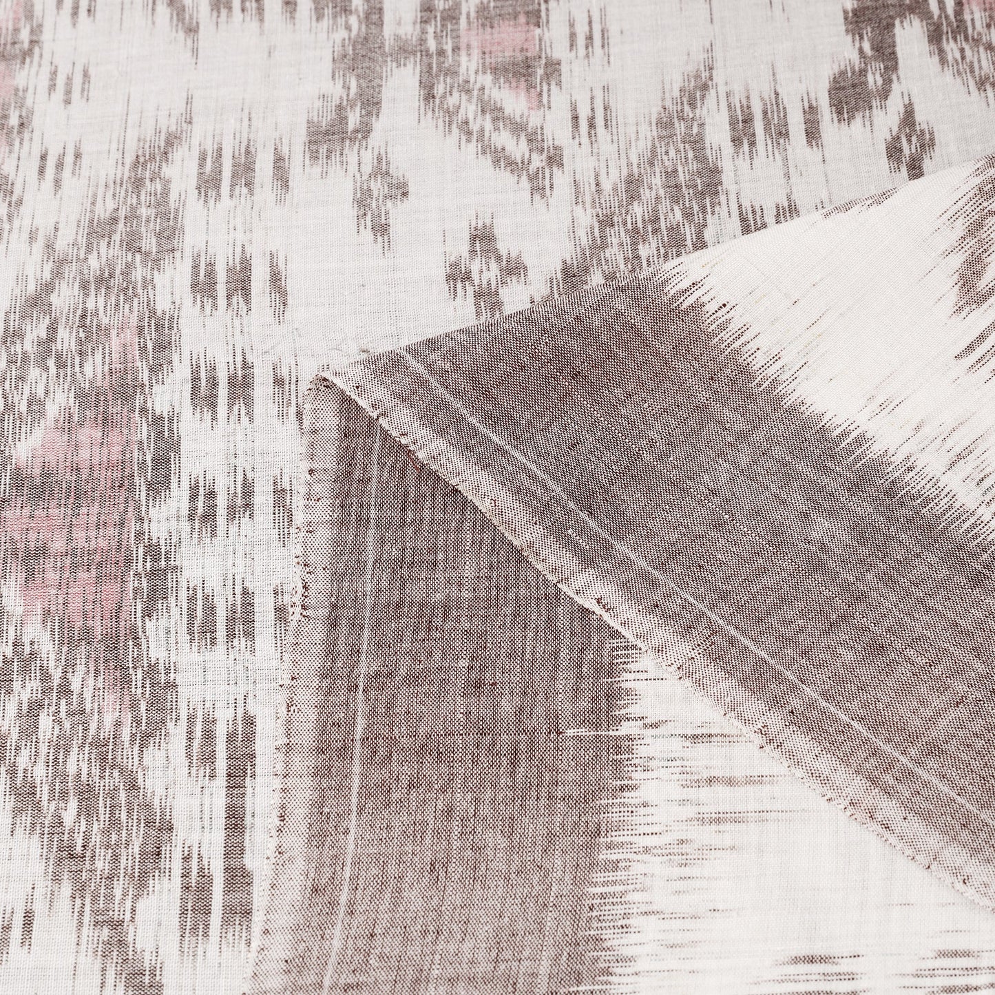 White - maniabandha ikat weave handloom cotton fabric 04