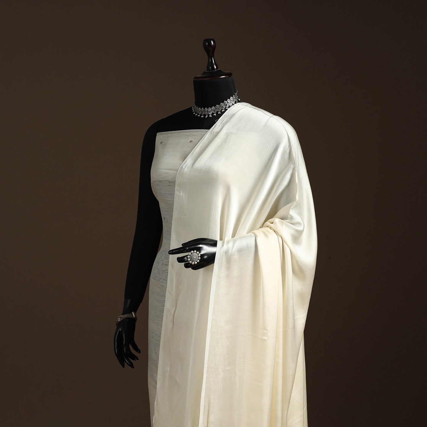 Modal silk natural dyed plain dupatta with lagdi patta 11