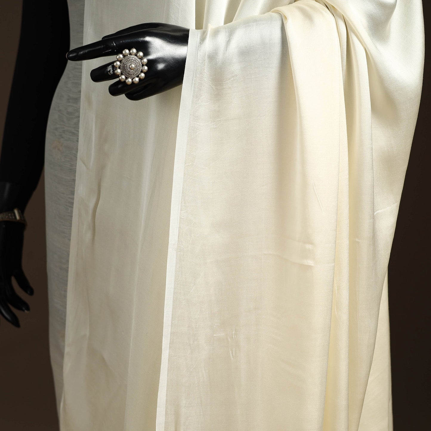 Modal silk natural dyed plain dupatta with lagdi patta 11