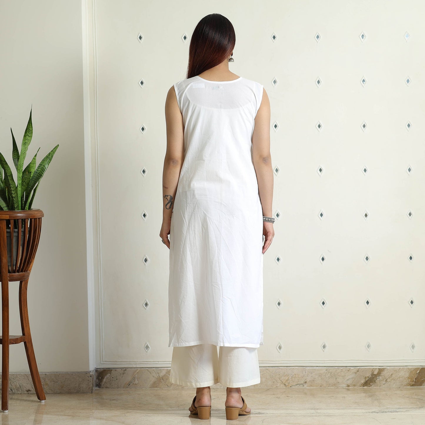 White Plain Cotton Sleeveless Long Straight Kurta for Women