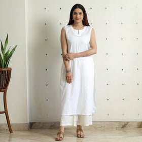 White Plain Cotton Sleeveless Long Straight Kurta for Women