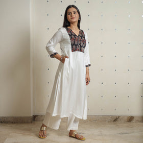 White - plain modal silk a-line kurta with patchwork 11