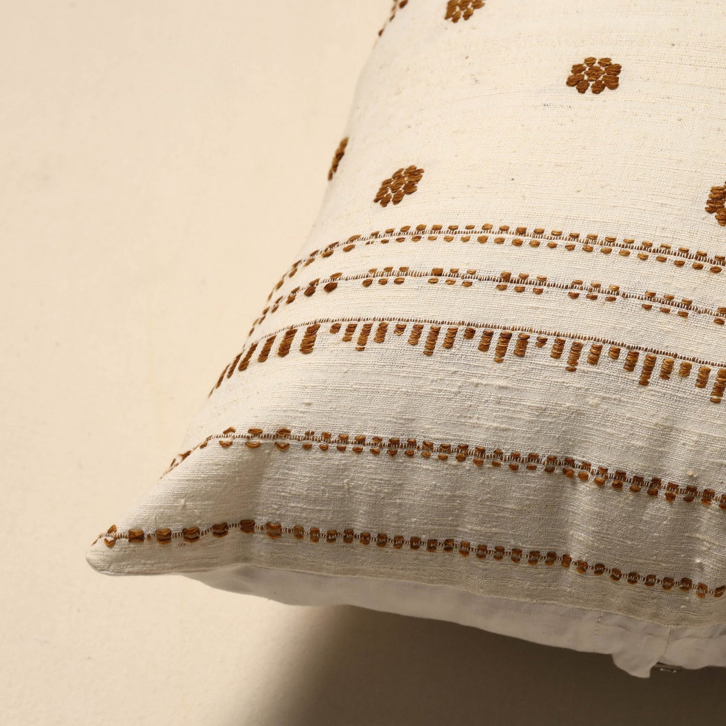 Plain thread buti cushion cover 67 - handcrafted