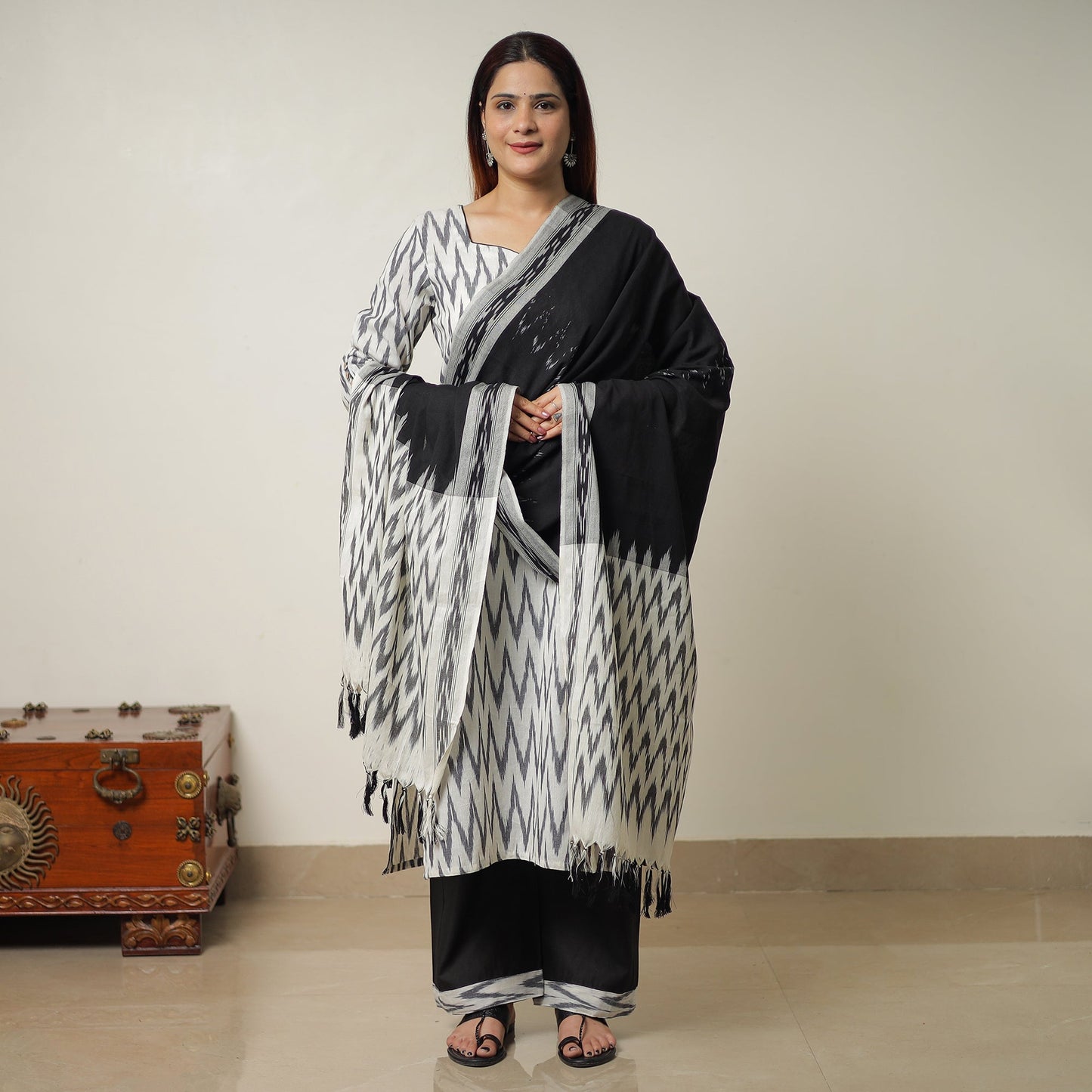  Pochampally Ikat Weave Cotton Kurta with Palazzo & Dupatta Set 01 