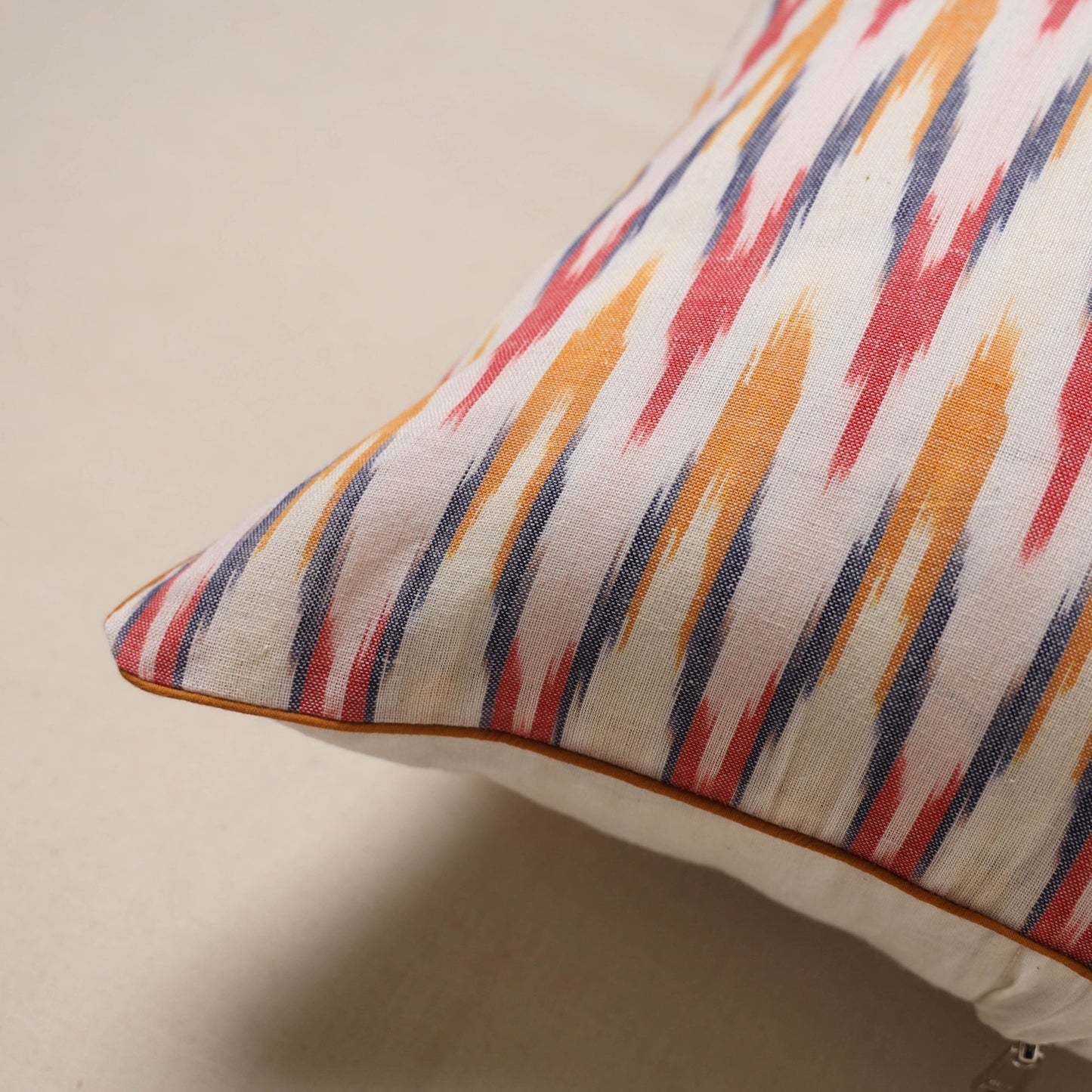 Pochampally ikat weave cushion cover 09 - handcrafted