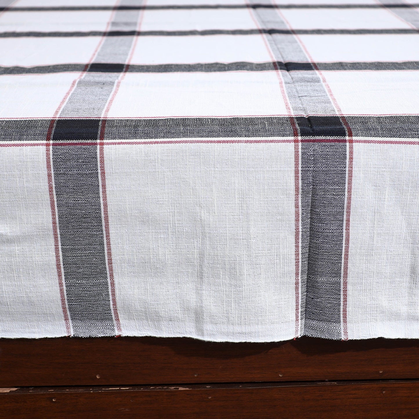 Buy Pure Handloom Cotton Double Bed Cover Online at iTokri.com