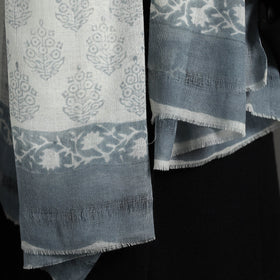 White - pure wool sanganeri stole 65 - handcrafted