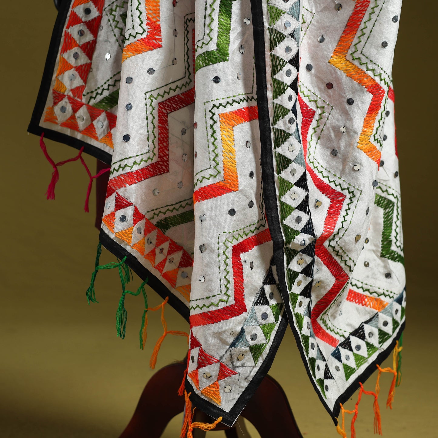 Ranihati chanderi silk zig zag hand embroidery dupatta 40