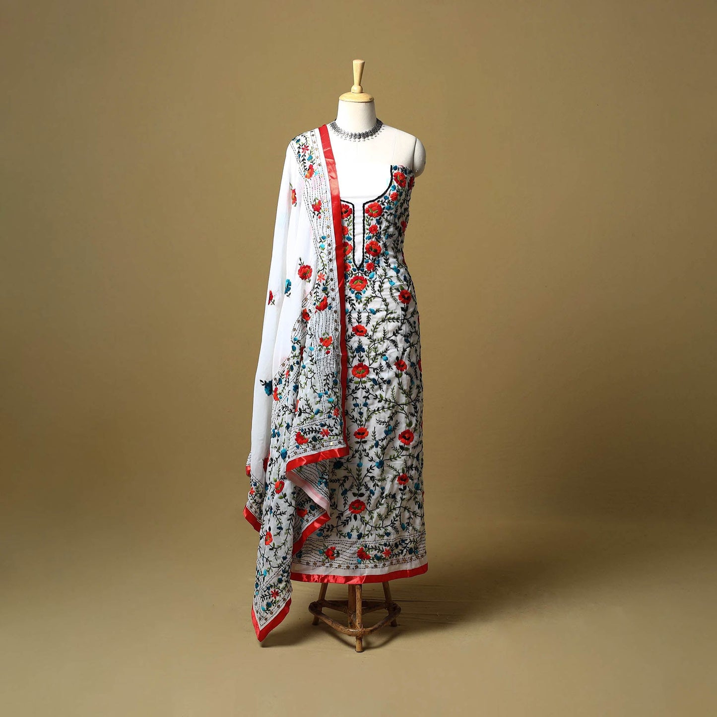 White - ranihati chapa work hand embroidery georgette 3pc