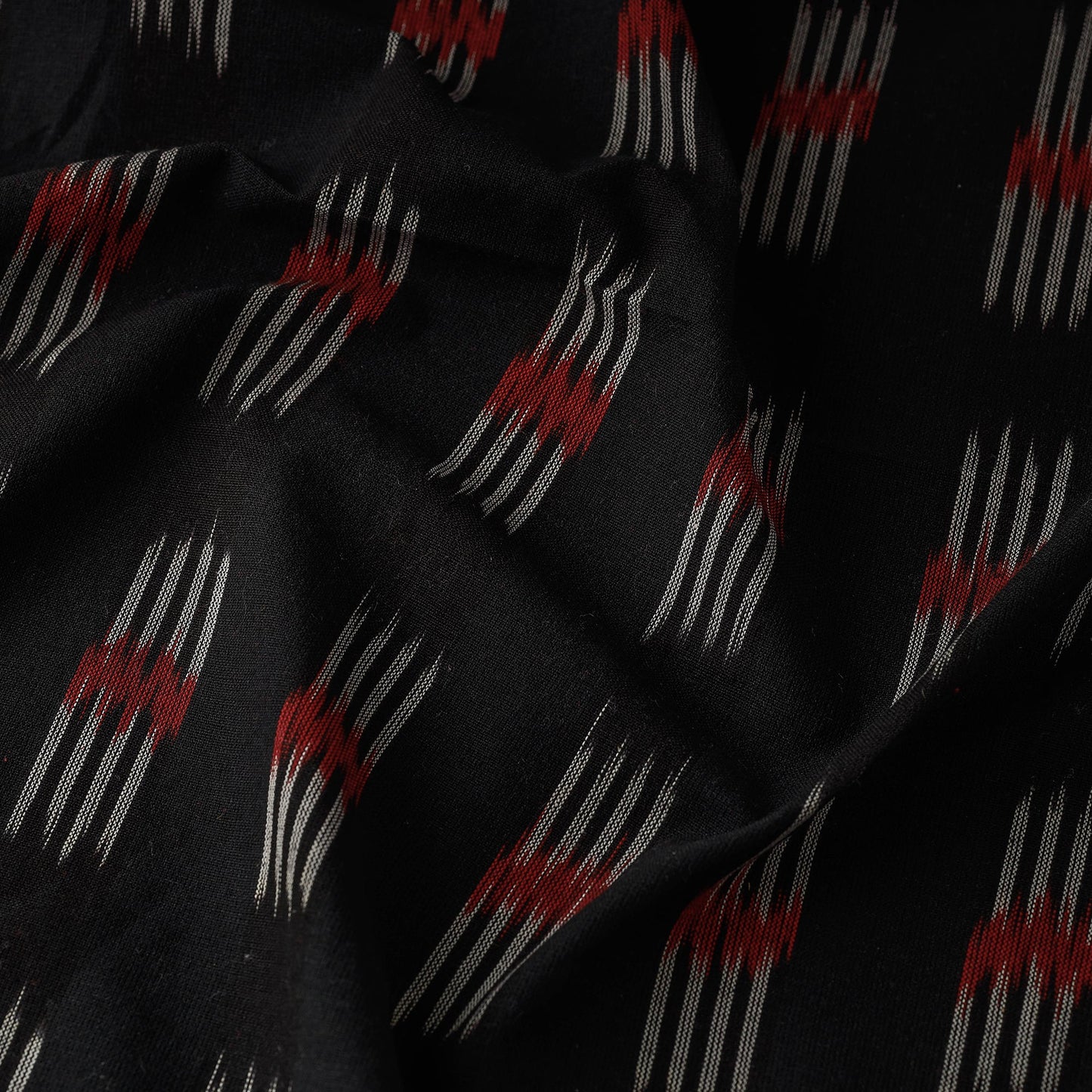 Buy White & Red Butta On Black Pochampally Ikat Weave Cotton Fabric Online at iTokri.com