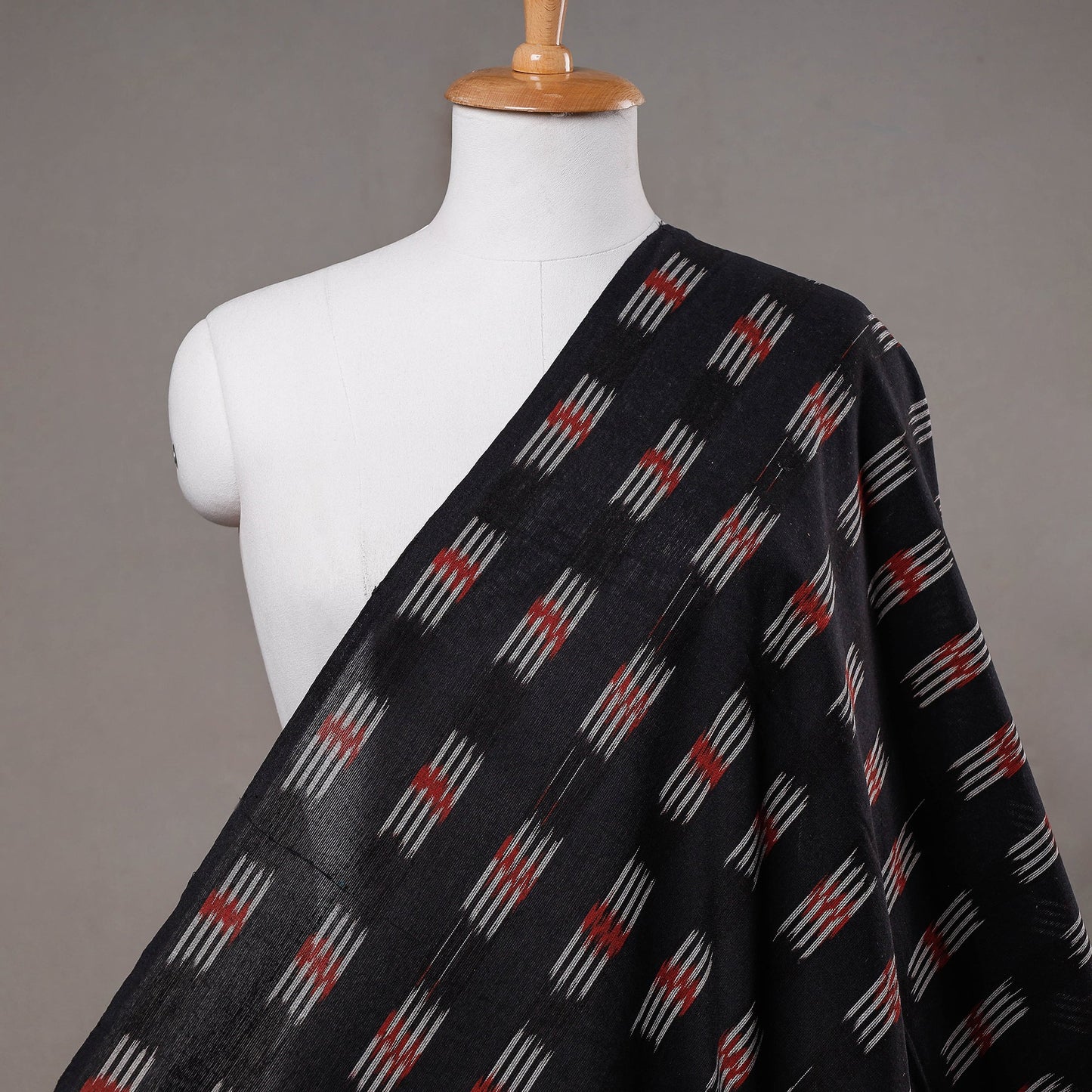 Buy White & Red Butta On Black Pochampally Ikat Weave Cotton Fabric Online at iTokri.com