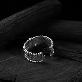 White - saanjh bela blossom oxidised bangle - handcrafted