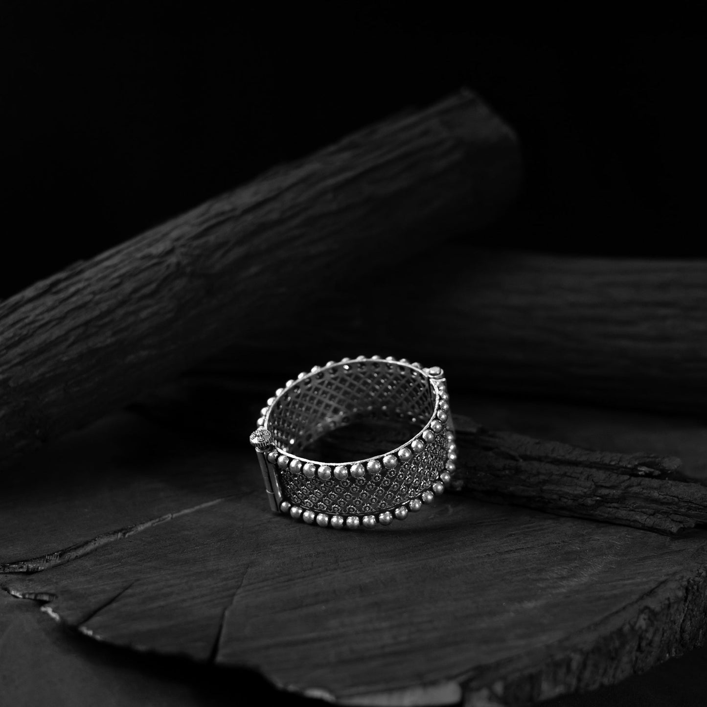 White - saanjh bela blossom oxidised bangle - handcrafted