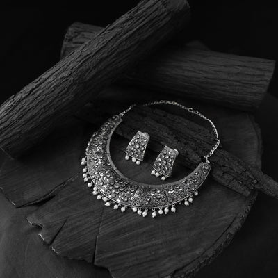 White - saanjh bela crystal floral oxidised necklace set