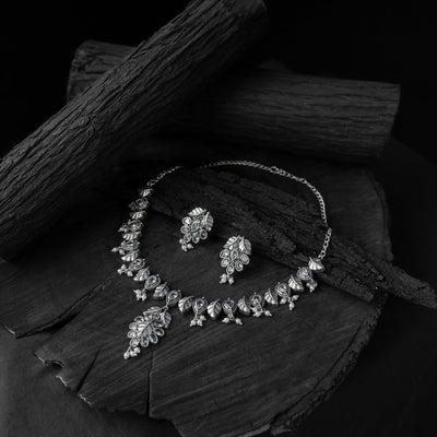 White - saanjh bela crystal leaves oxidised necklace set