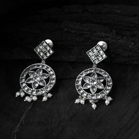 White - saanjh bela crystal lotus oxidised necklace set