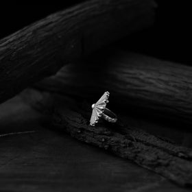 White - saanjh bela dandelion oxidised ring - handcrafted