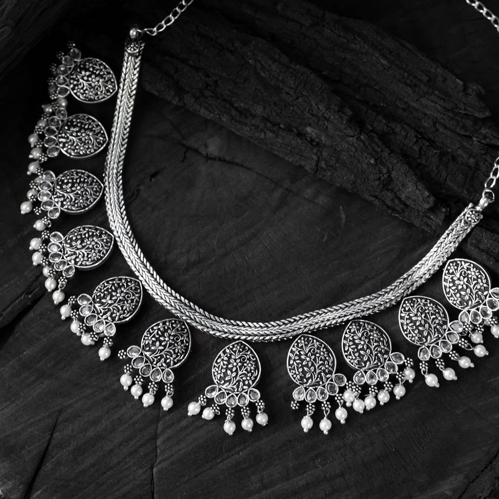 White - saanjh bela floral oxidised necklace set