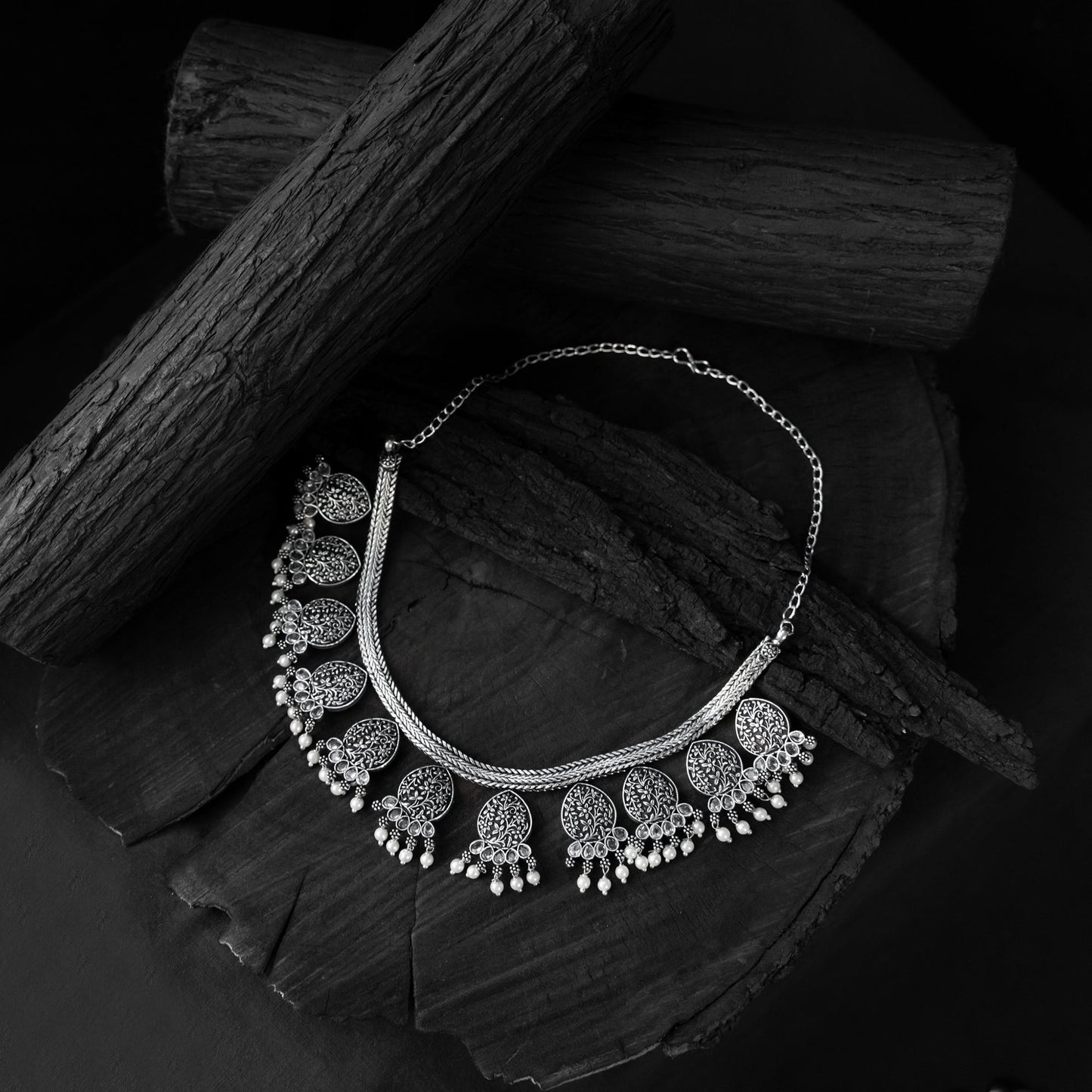 White - saanjh bela floral oxidised necklace set