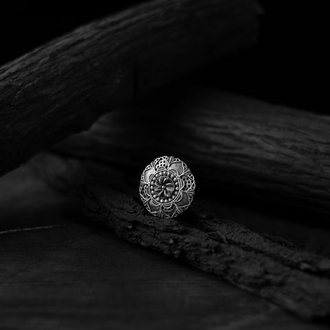 White - saanjh bela floral oxidised ring - handcrafted