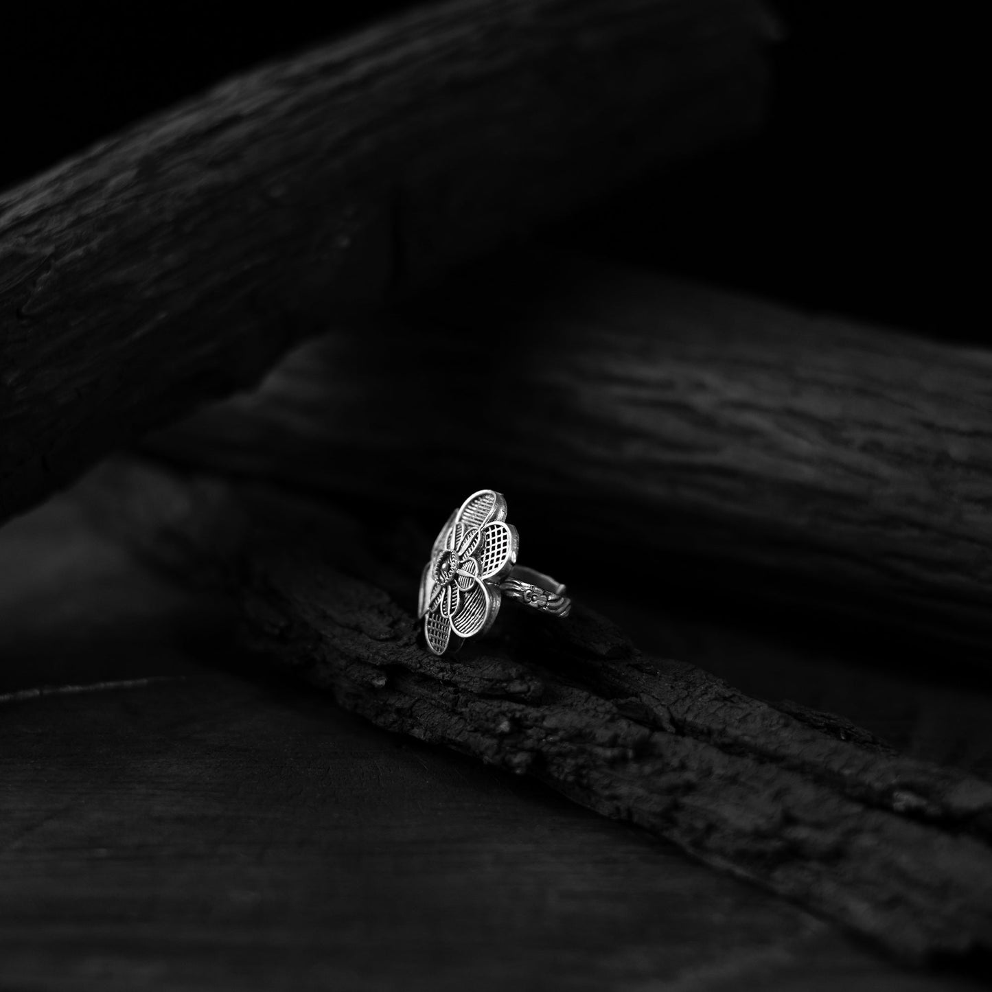 White - saanjh bela flower oxidised ring - handcrafted
