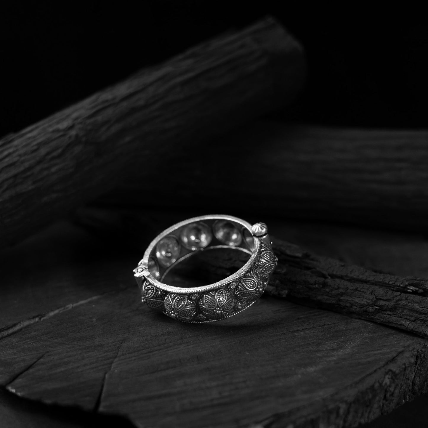 White - saanjh bela lotus oxidised bangle - handcrafted