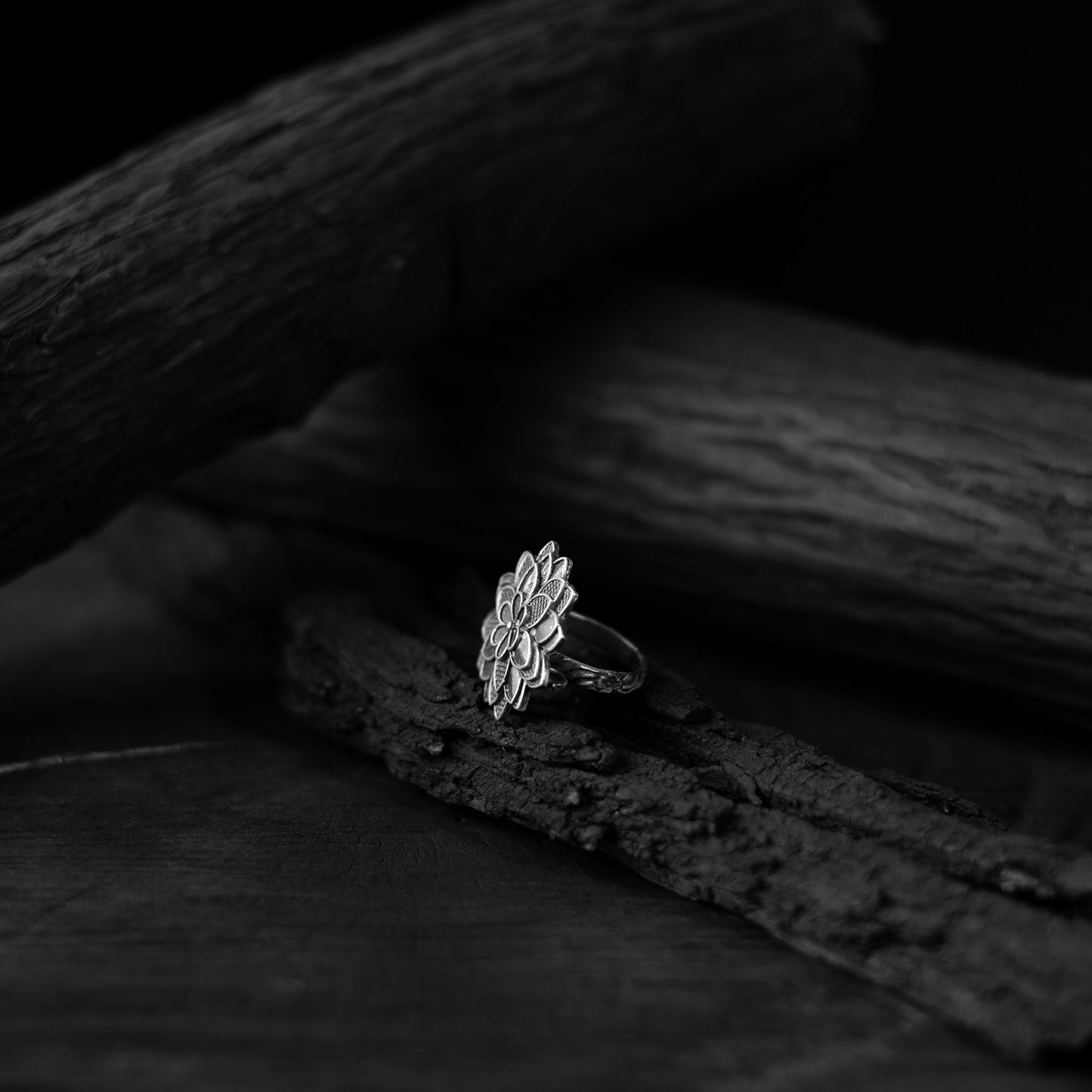 White - saanjh bela lotus oxidised ring - handcrafted