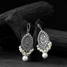 White - saanjh bela oval shape floral oxidised earring