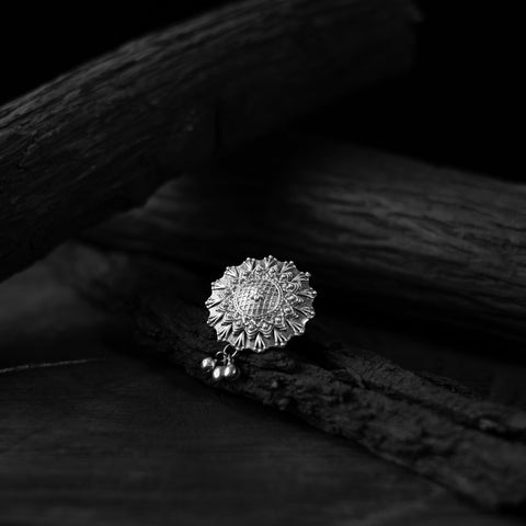 White - saanjh bela sun oxidised ring - handcrafted
