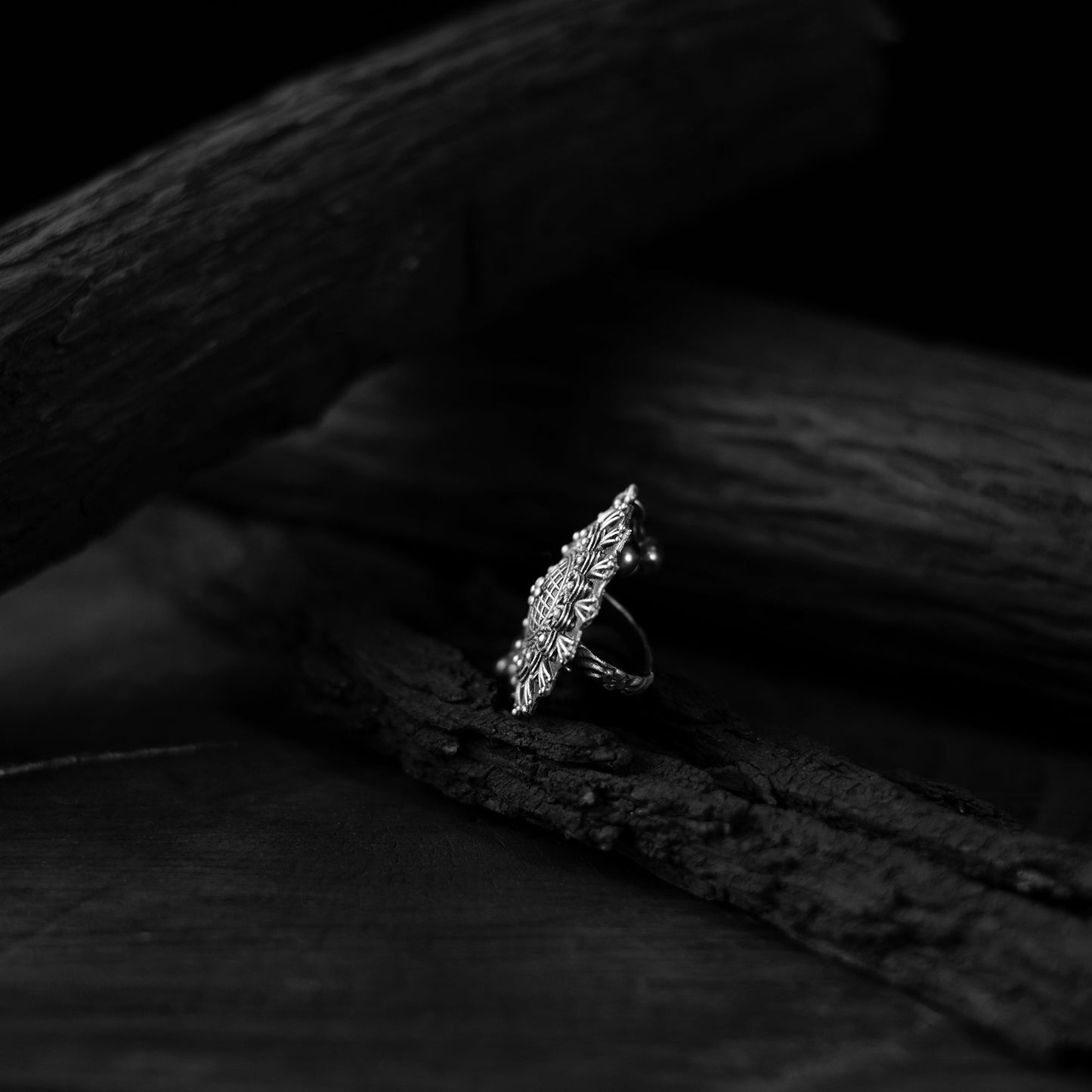 White - saanjh bela surya oxidised ring - handcrafted