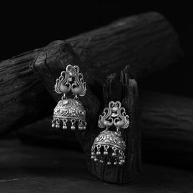 White - saanjh bela twin mayuri oxidised earrings