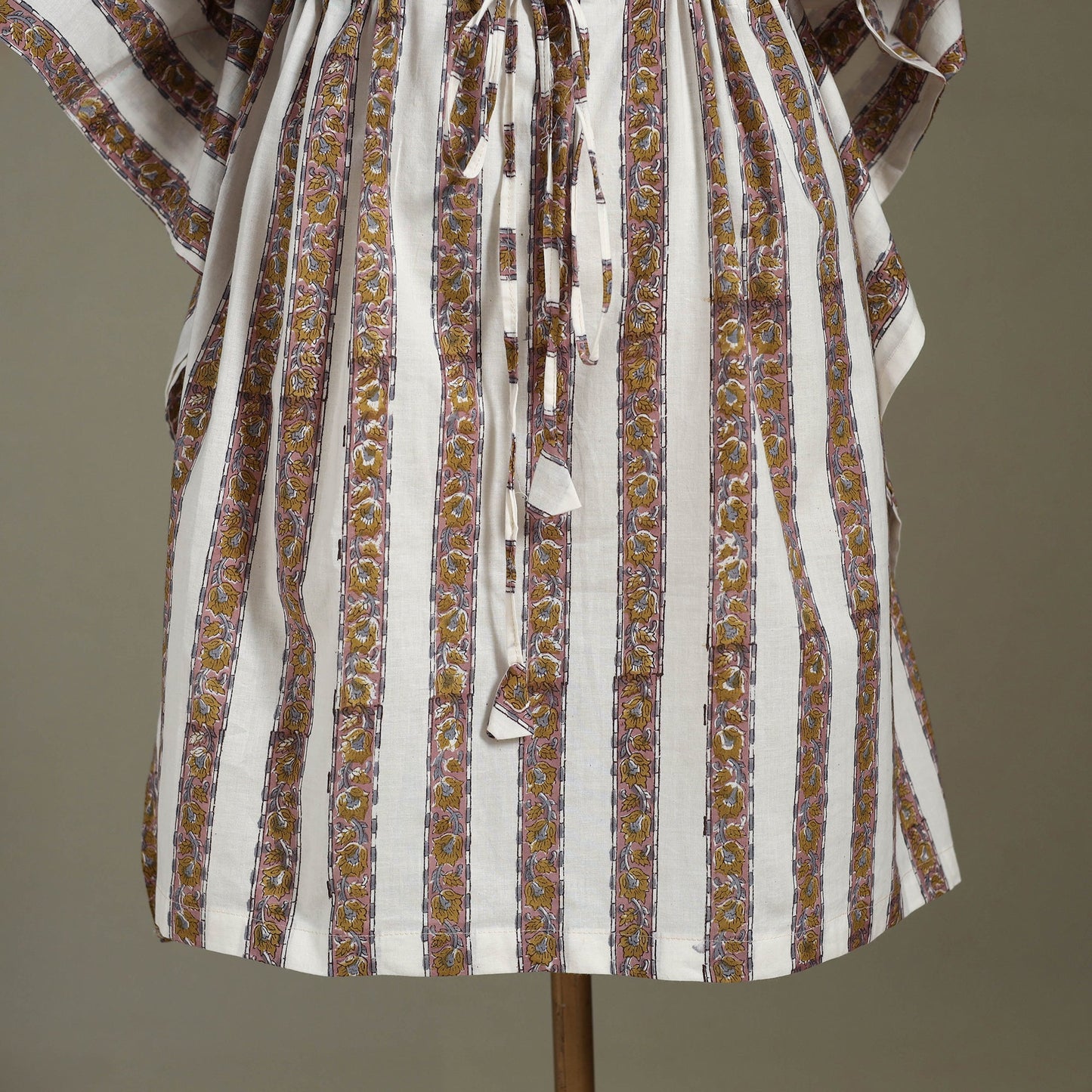 White Sanganeri Block Print Cotton Kaftan (Medium) 