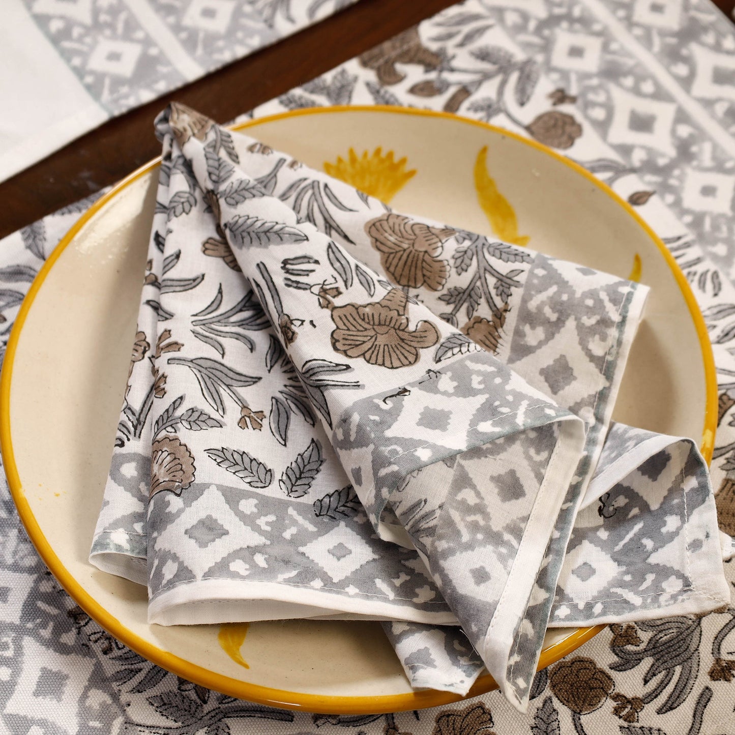 Sanganeri Block Printed Cotton Dining Table Runner, Mats (Set of 6) & Napkins (Set of 6)
