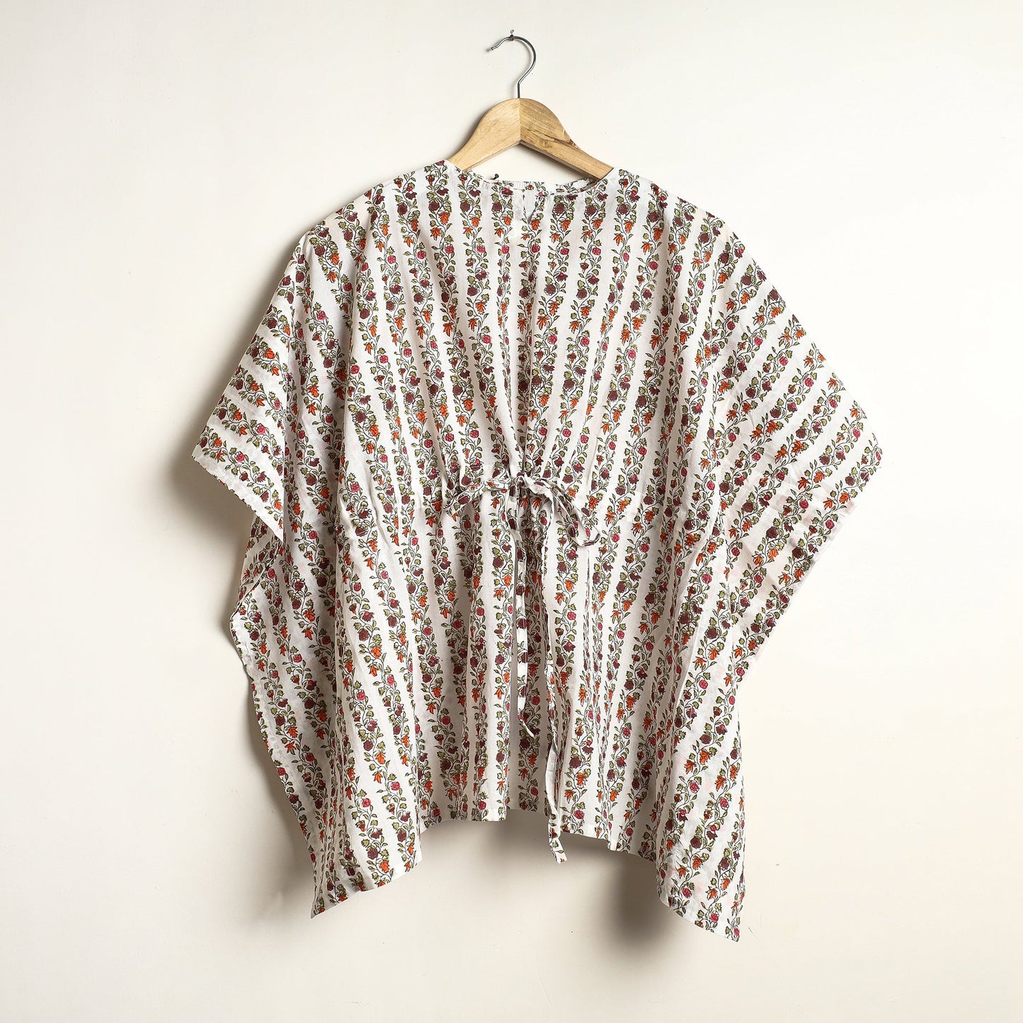 Buy Sanganeri Block Printed Cotton Kaftan & Pyjama Night Suit Set Online at iTokri.com