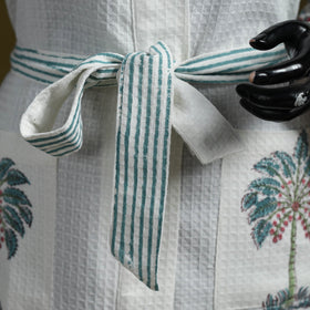 Sanganeri waffle weave handwoven bath robe 19 - handcrafted