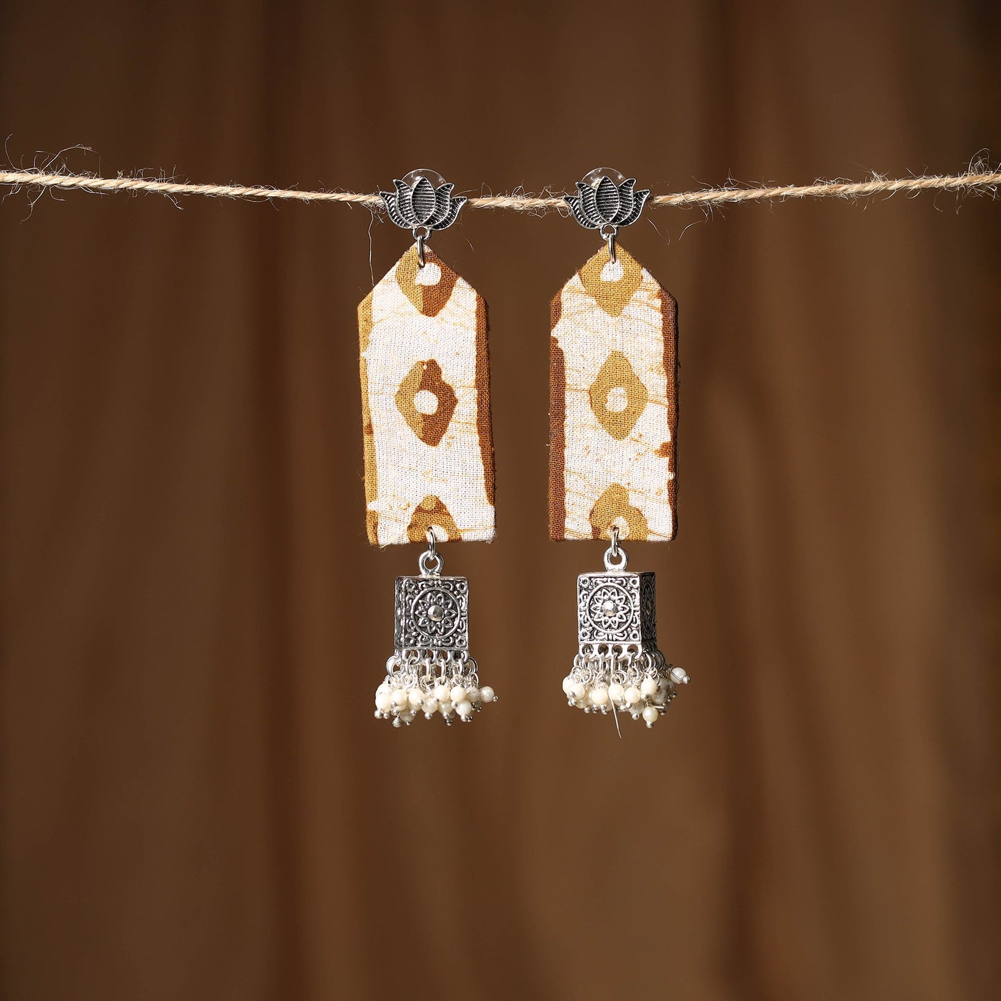 White Shaheen GS Fabart Handmade Earrings