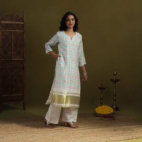White - silk bandhani kurta set with lagdi patta (set of 2)