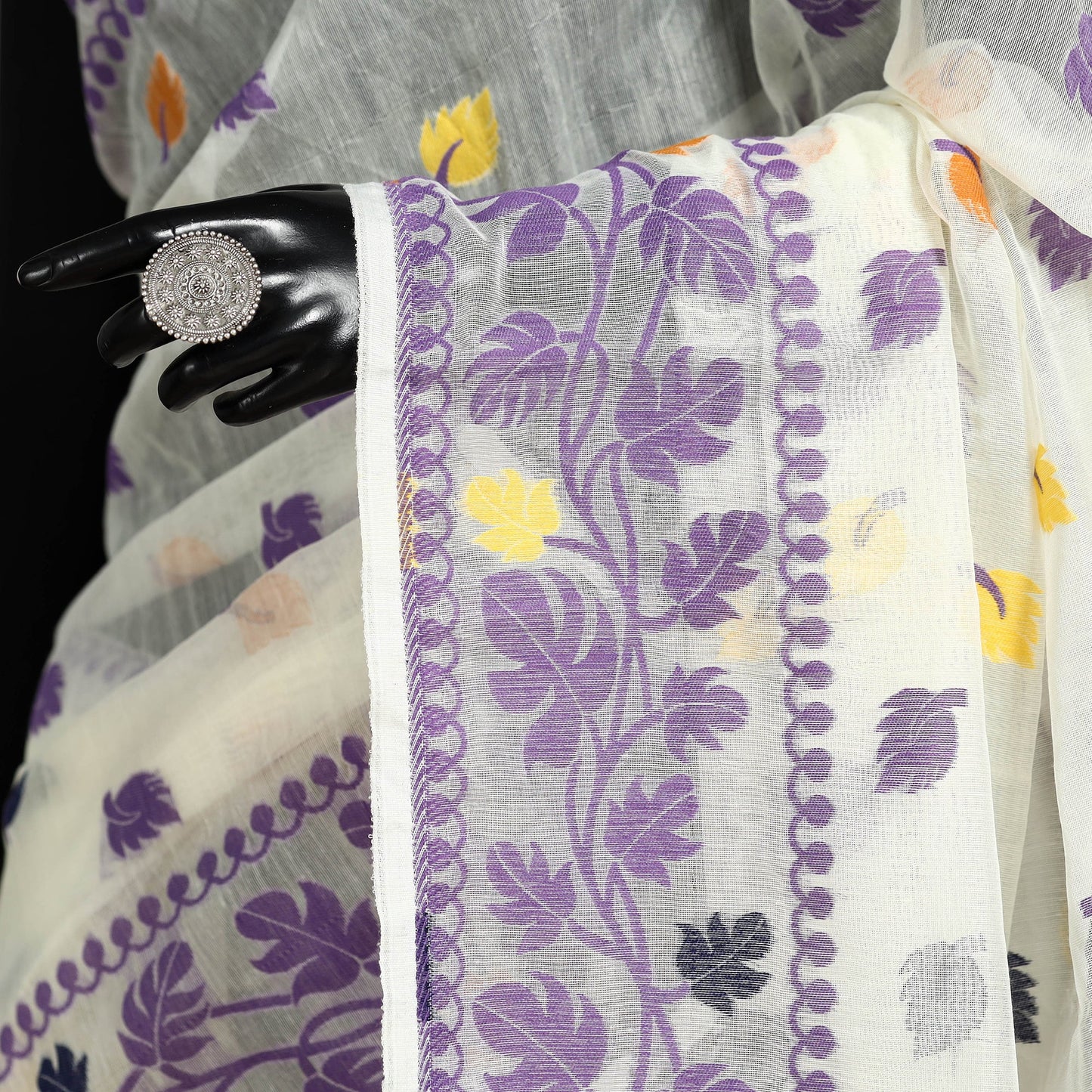 White - silk cotton dhakai jamdani saree 01 - handcrafted