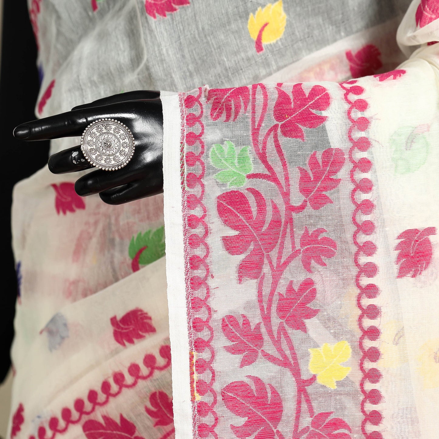 White - silk cotton dhakai jamdani saree 07 - handcrafted